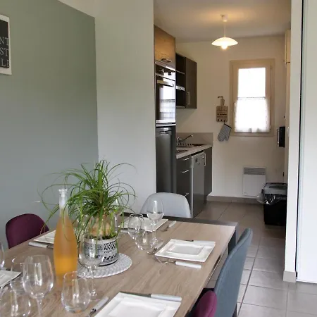 Du Phare, 3 & Jardin, Classe 3 Etoiles * カイユー・シュル・メール